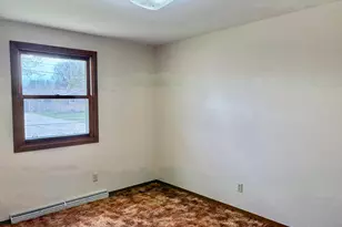1206 E Cedar Ave, Manitowoc, WI 54220 - Photo 10