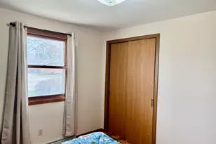 1206 E Cedar Ave, Manitowoc, WI 54220 - Photo 8