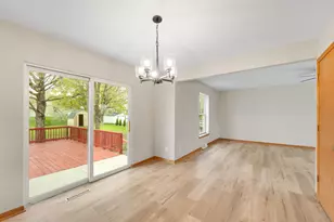 8275 S Parkview Ct, Oak Creek, WI 53154 - Photo 4
