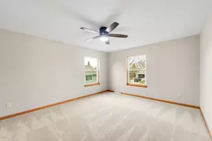 8275 S Parkview Ct, Oak Creek, WI 53154 - Photo 10