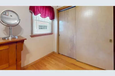 2945 S 104th St, West Allis, WI 53227 - Photo 14