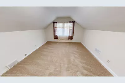 2945 S 104th St, West Allis, WI 53227 - Photo 16