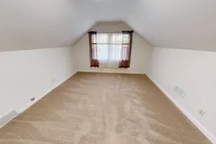 2945 S 104th St, West Allis, WI 53227 - Photo 16