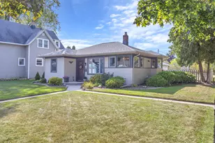 2504 Lakeshore Dr, Sheboygan, WI 53081 - Photo 34