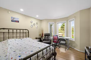 5770 S Golden Rain Ln, New Berlin, WI 53151 - Photo 18