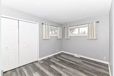 8019 W Norwich St, Milwaukee, WI 53220 - Photo 18