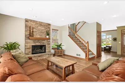 639  Prairie Hill Ave, Mukwonago, WI 53149 - Photo 10