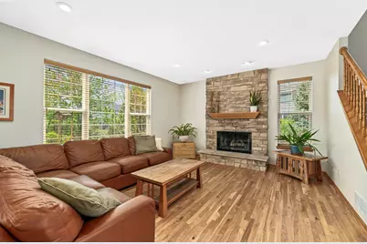 639  Prairie Hill Ave, Mukwonago, WI 53149 - Photo 8
