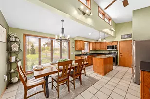S86W24960 Stonehill Dr, Vernon, WI 53149 - Photo 12