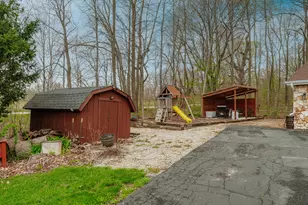 S86W24960 Stonehill Dr, Vernon, WI 53149 - Photo 34