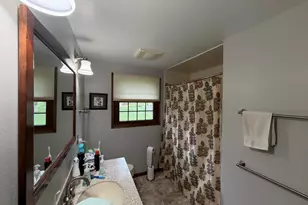 1701 W River Forest Dr, Mequon, WI 53092 - Photo 14