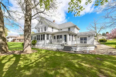 30731  Cedar Dr, Burlington, WI 53105 - Photo 2