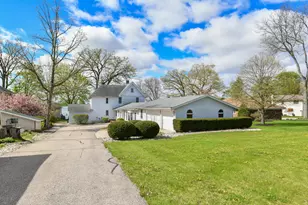 30731 Cedar Dr, Burlington, WI 53105 - Photo 4
