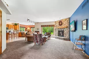 N43W33183 Glen Parc Cir, Nashotah, WI 53058 - Photo 8