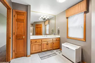 N43W33183 Glen Parc Cir, Nashotah, WI 53058 - Photo 20