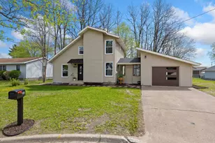 925 Mill St, Sparta, WI 54656 - Photo 2
