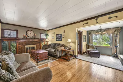 415 E College Ave, Waukesha, WI 53186 - Photo 8