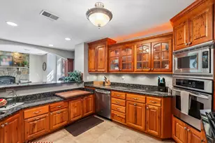 N29W30593 Foxwood Dr, Delafield, WI 53072 - Photo 34