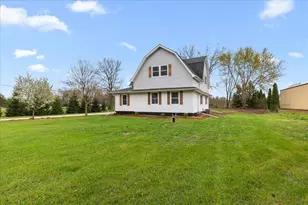 2185 E Newark Dr, Trenton, WI 53090 - Photo 4
