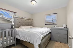 2108 S 72nd St, West Allis, WI 53219 - Photo 12