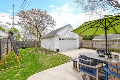 5242 N Bay Ridge Ave, Whitefish Bay, WI 53217 - Photo 40