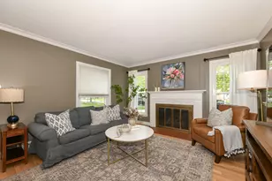 5242 N Bay Ridge Ave, Whitefish Bay, WI 53217 - Photo 4