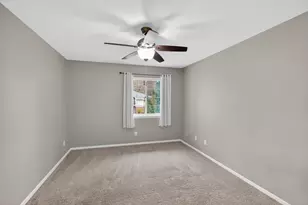 N110W17051 Ashbury Ln, Germantown, WI 53022 - Photo 8