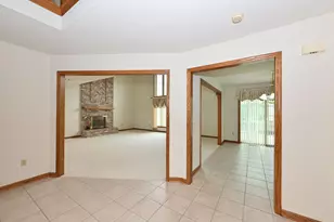 W130S9602 Jimmy Demaret Dr, Muskego, WI 53150 - Photo 4