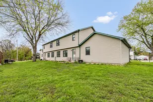 1925 Beulah Ave, East Troy, WI 53120 - Photo 8