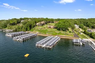 1070 S Lake Shore Dr, Lake Geneva, WI 53147 - Photo 30