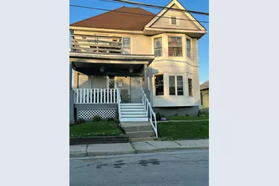 823  Forest St, Racine, WI 53404 - Photo 2