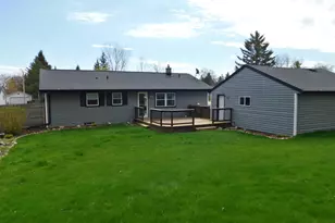 309 Judge Dr, Saukville, WI 53080 - Photo 10
