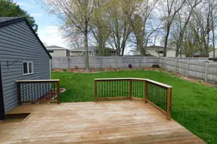 309 Judge Dr, Saukville, WI 53080 - Photo 6