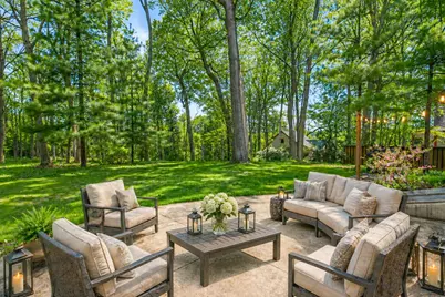 695  Meadow Ln, Elm Grove, WI 53122 - Photo 20