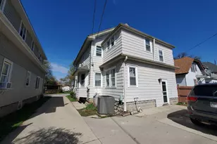 1460 S 80th St, West Allis, WI 53214 - Photo 4