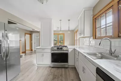 2432 N 55th St, Milwaukee, WI 53210 - Photo 6