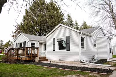 3014  Green Bay Rd, Port Washington, WI 53074 - Photo 1