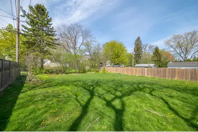 8031 N Whitney Rd, Fox Point, WI 53217 - Photo 26
