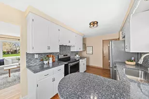8031 N Whitney Rd, Fox Point, WI 53217 - Photo 10