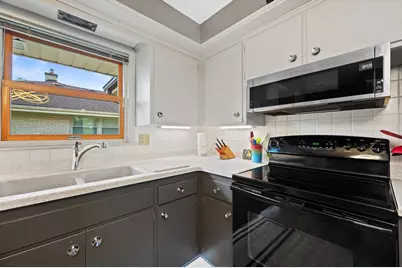 3334 N Argonne Dr, Milwaukee, WI 53222 - Photo 20