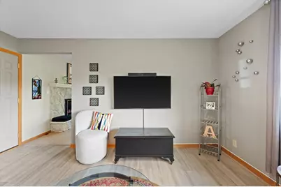 3334 N Argonne Dr, Milwaukee, WI 53222 - Photo 16