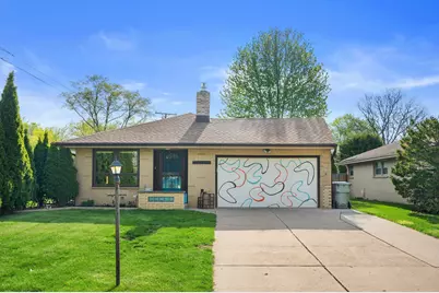 3334 N Argonne Dr, Milwaukee, WI 53222 - Photo 1