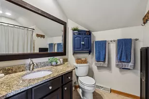 1900 Wexford Ln, Waukesha, WI 53186 - Photo 24