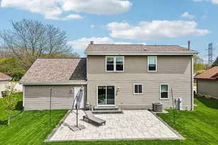 1900 Wexford Ln, Waukesha, WI 53186 - Photo 36