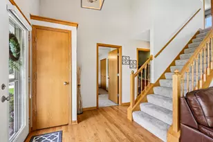 1900 Wexford Ln, Waukesha, WI 53186 - Photo 2