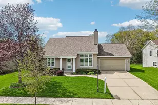 1900 Wexford Ln, Waukesha, WI 53186 - Photo 34