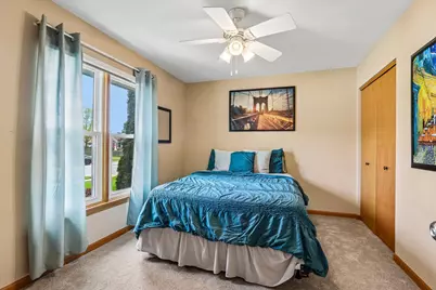 1900  Wexford Ln, Waukesha, WI 53186 - Photo 14