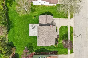 1900 Wexford Ln, Waukesha, WI 53186 - Photo 40