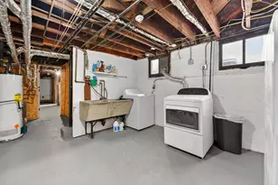 1723 E Ontario St, Milwaukee, WI 53207 - Photo 50