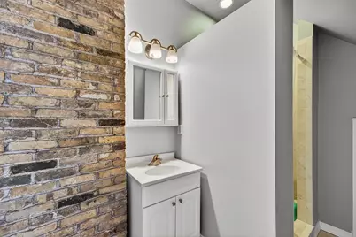 1723 E Ontario St #1725, Milwaukee, WI 53207 - Photo 46